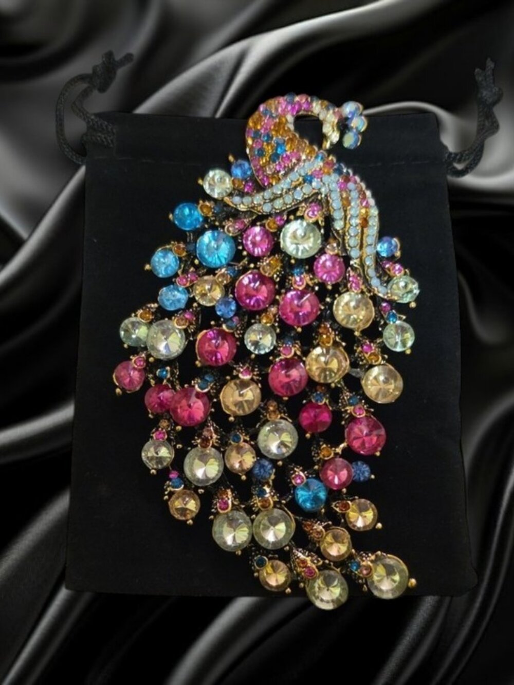 Retro Multicolor Crystal Peacock Brooch w/Black Velvet Pouch ✨Size: 4"X2" / NWT✨